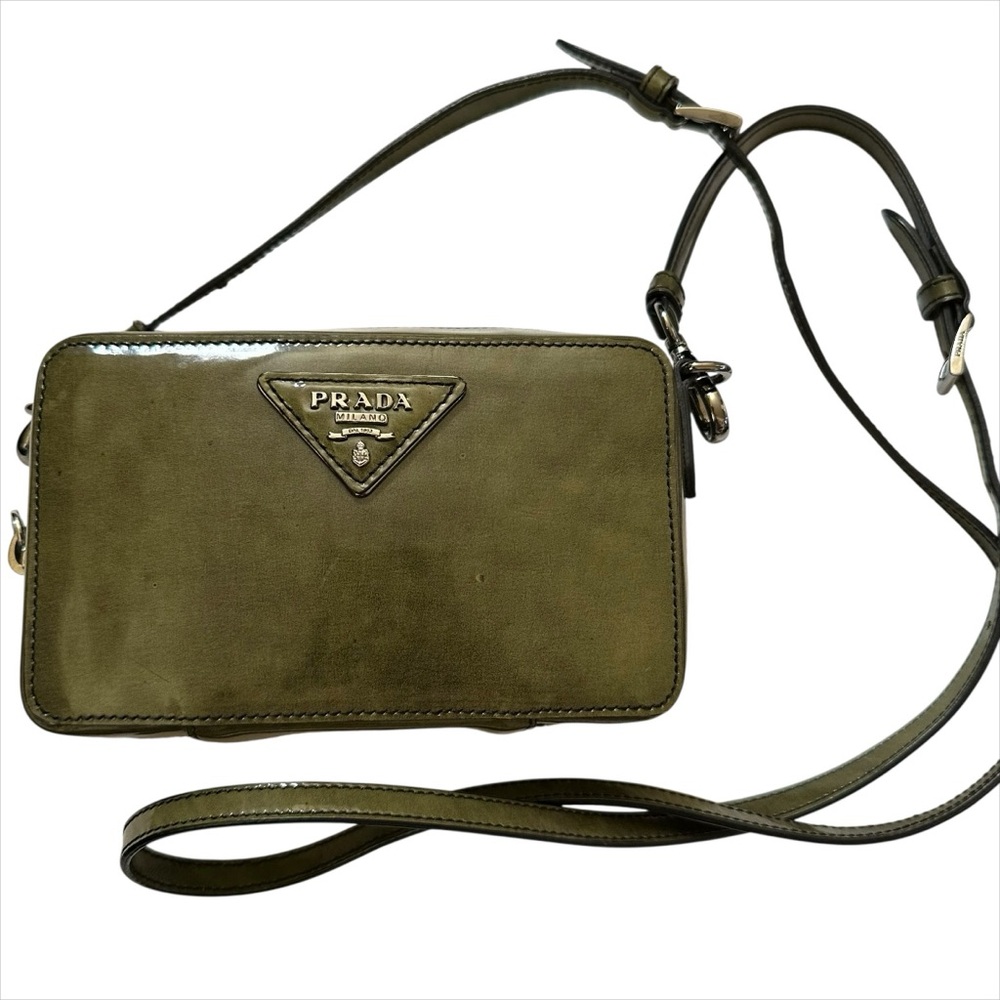 Prada Green Crossbody Bag with Adjustable Strap and Minimalist Design